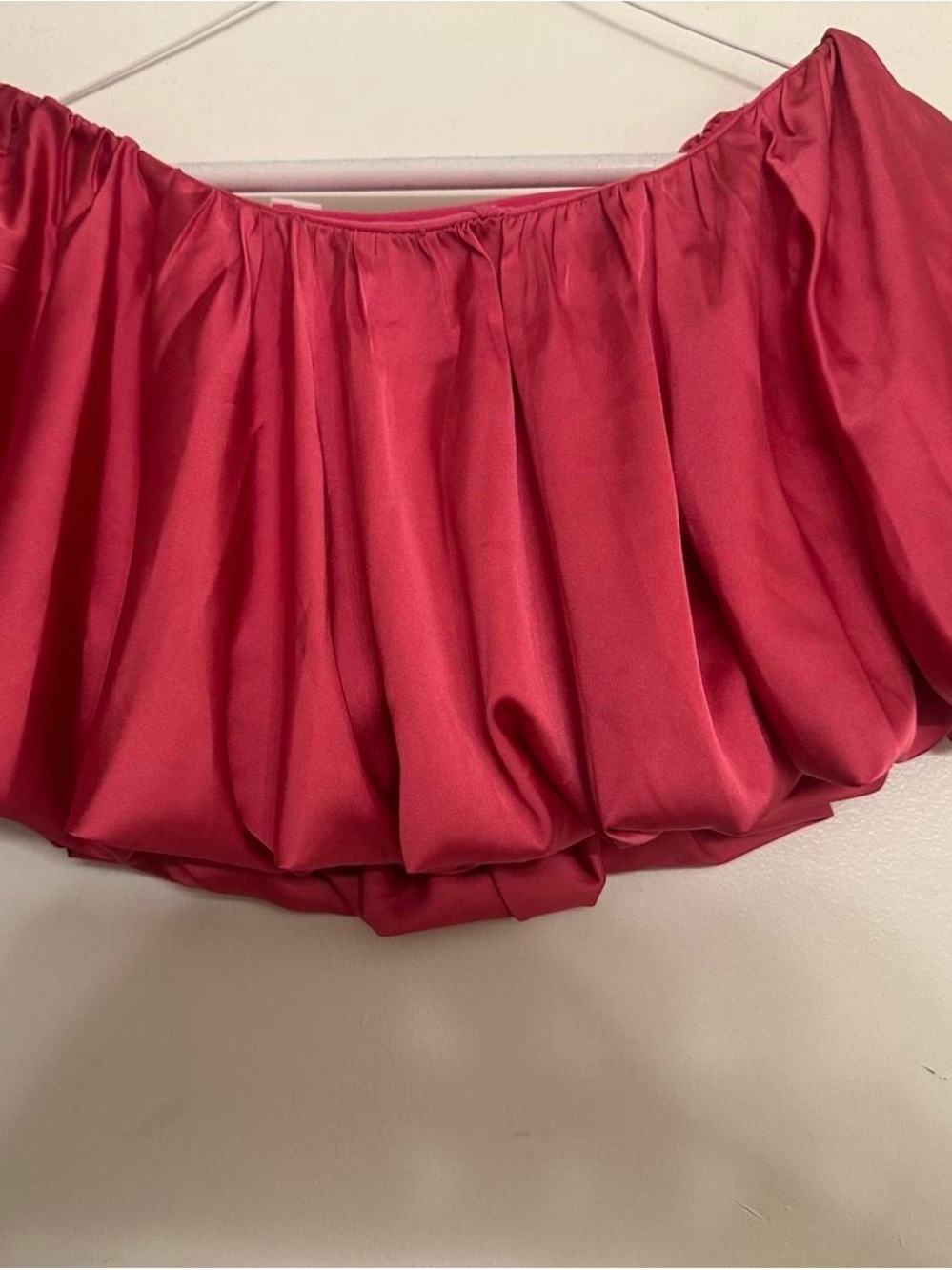 Women's Off-Shoulder Bubble Skirt in Berry Pink